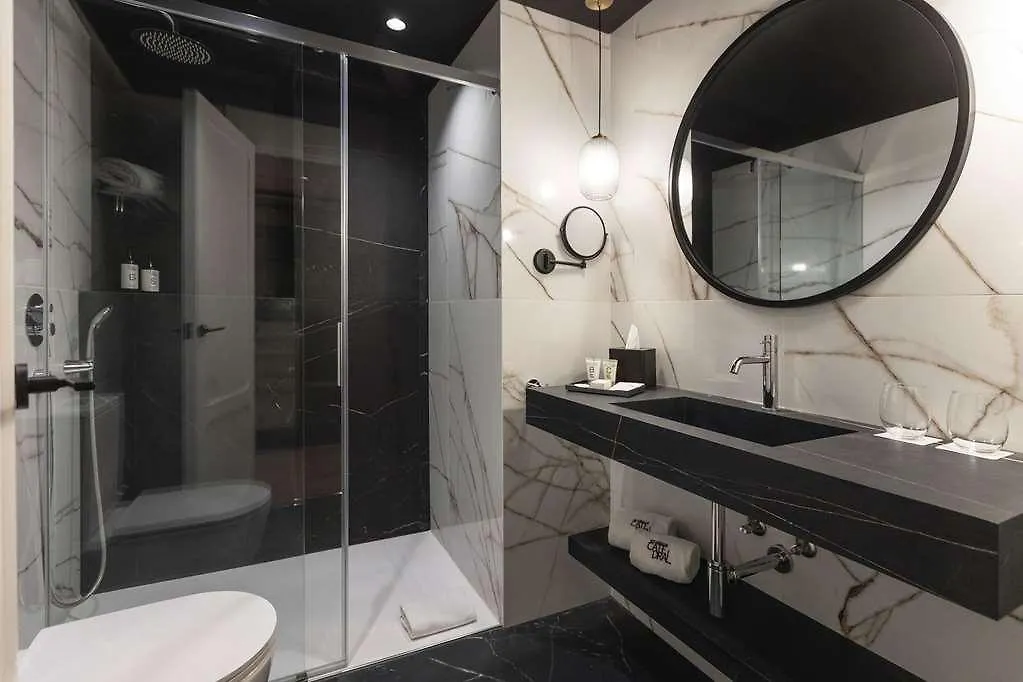 Hotel Barcelona Catedral 4*,