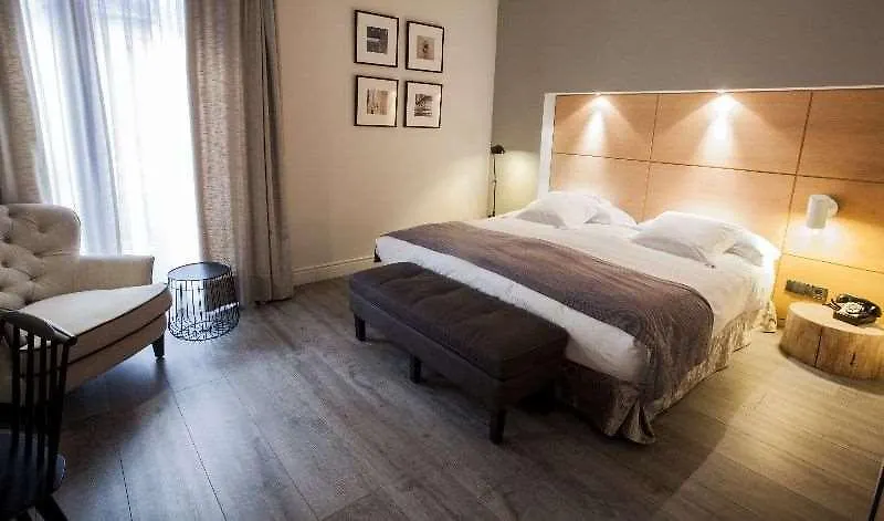 Hotel Barcelona Catedral 4*,
