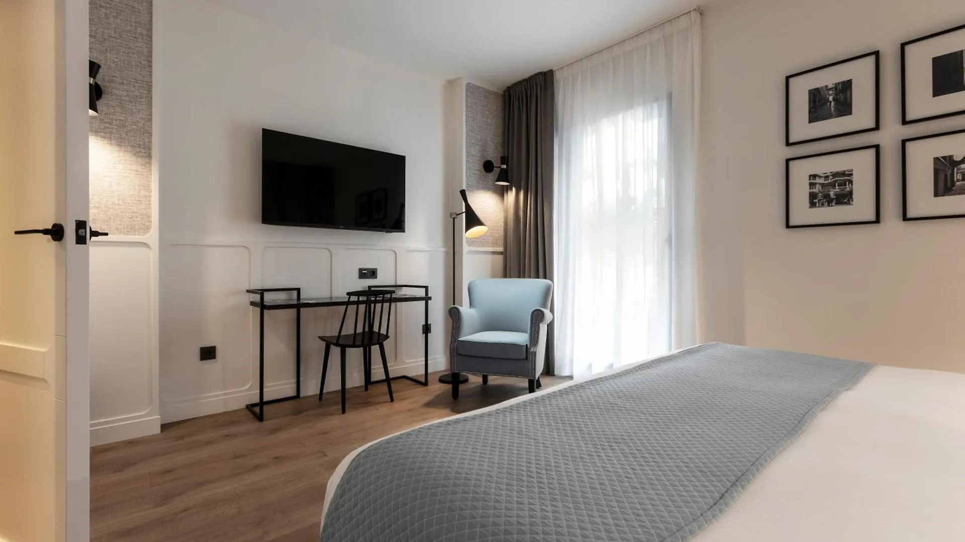 Hotel Barcelona Catedral 4*,  Španělsko